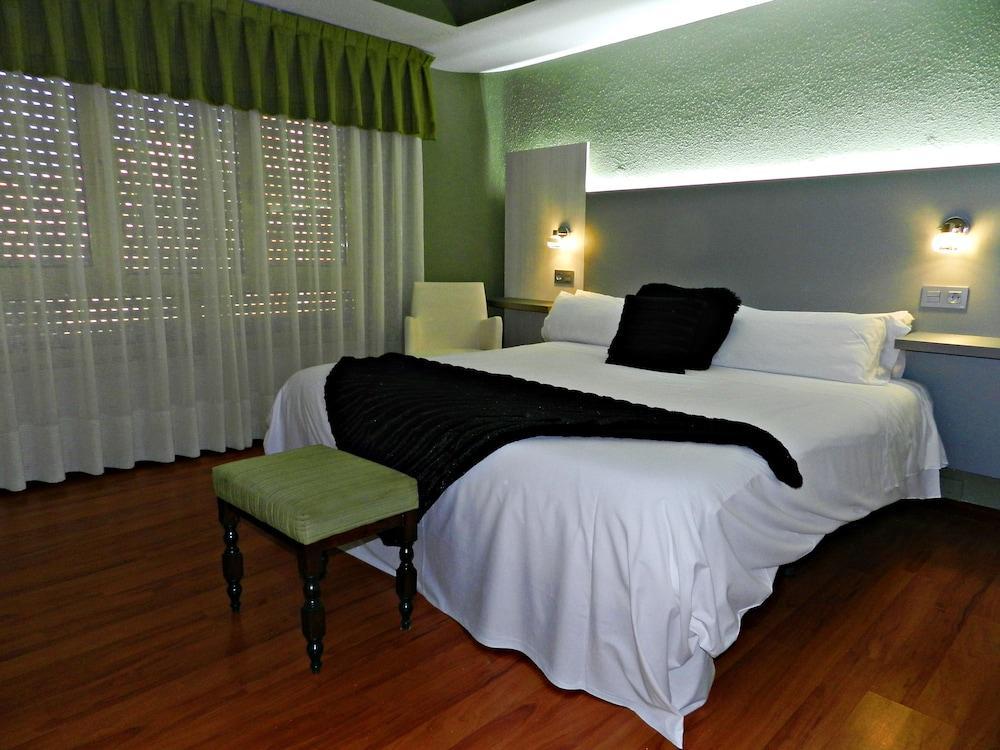 Hotel Alda Centro Gijón Esterno foto