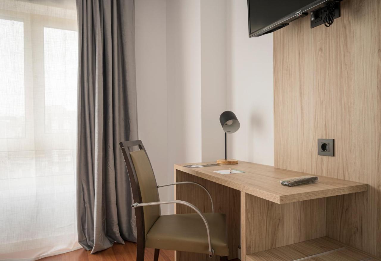 Hotel Alda Centro Gijón Esterno foto