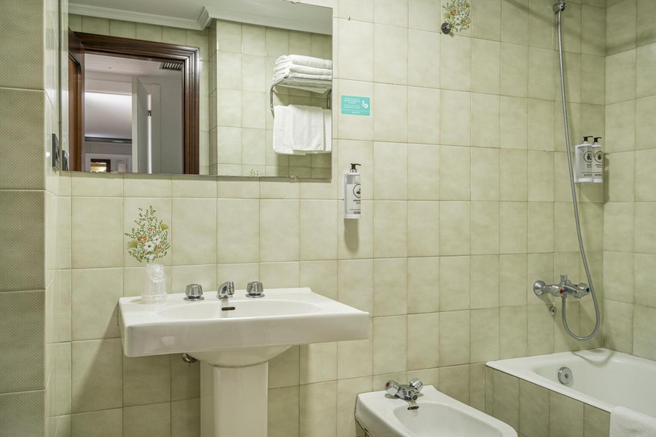 Hotel Alda Centro Gijón Esterno foto