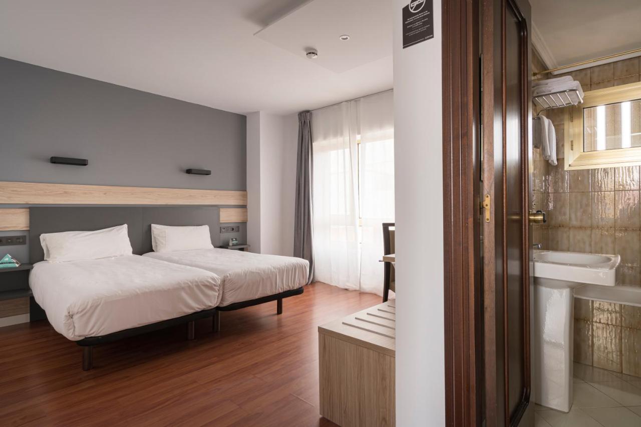 Hotel Alda Centro Gijón Esterno foto