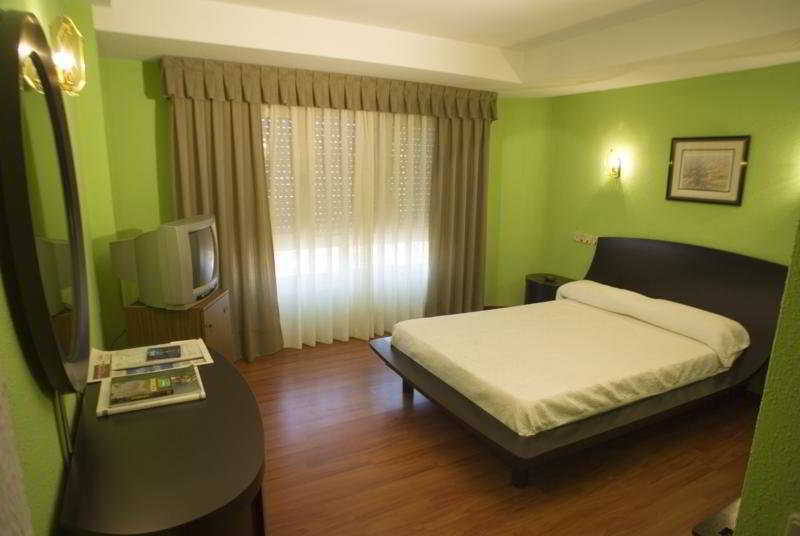 Hotel Alda Centro Gijón Esterno foto