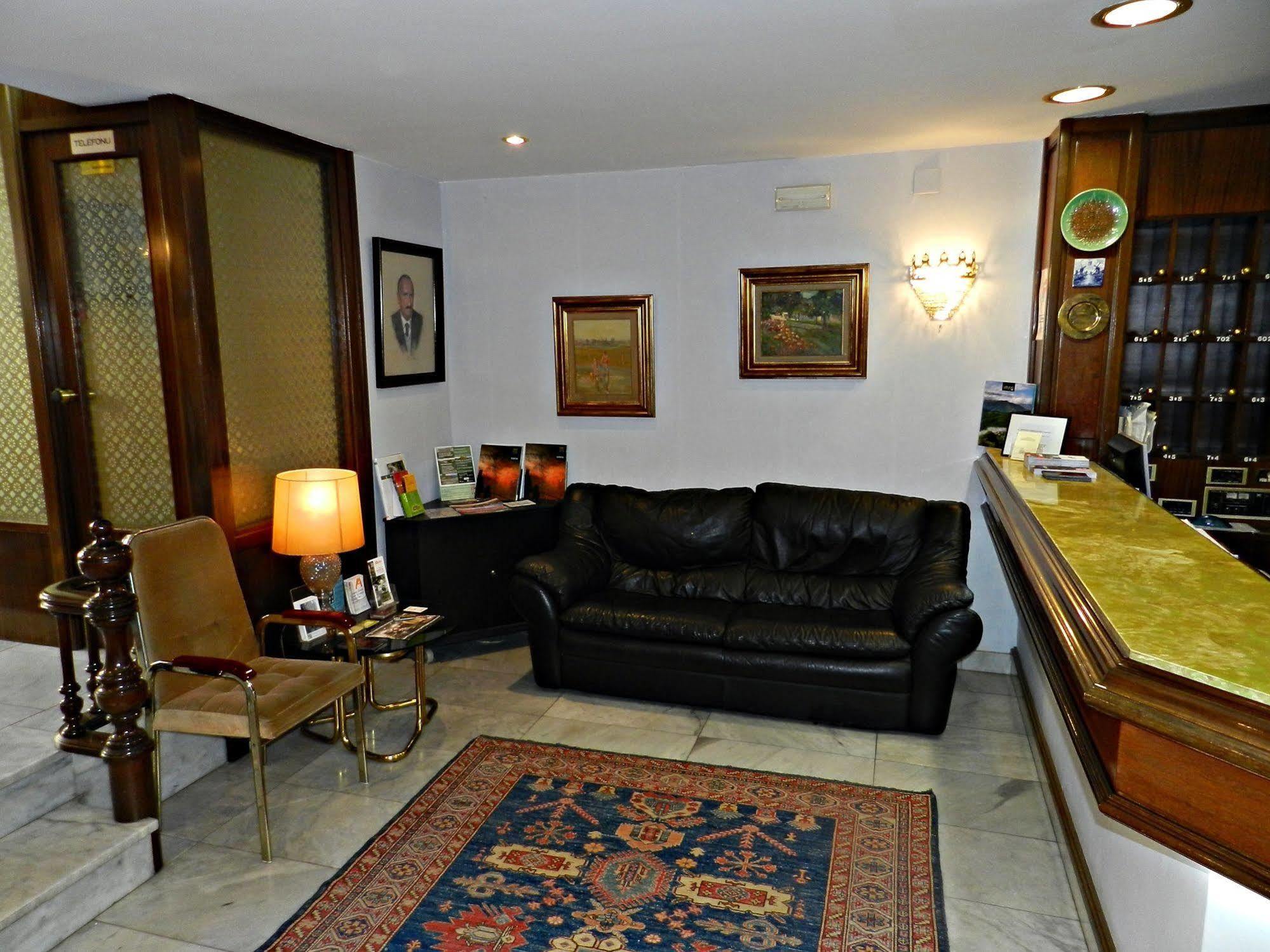 Hotel Alda Centro Gijón Esterno foto